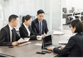 法規備案團隊